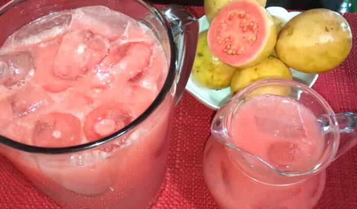 Jugo de guayaba en Agua