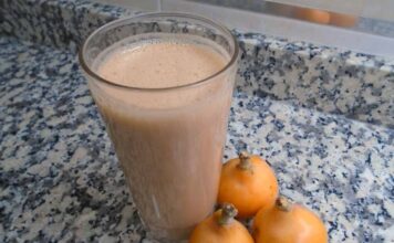 Jugo de Níspero en leche Jugo de Níspero en leche