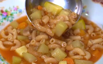 Sopa de Coditos Sopa de Coditos.