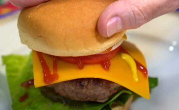 Hamburguesas a la mexicana Hamburguesas a la mexicana