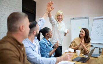 Liderazgo empresarial en Colombia: Claves para el éxito en el mundo empresarial Liderazgo Empresarial en Colombia